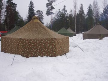 Talvileirin telttakylä
Nummituvan pihalla 3.3.2007 klo 09:50